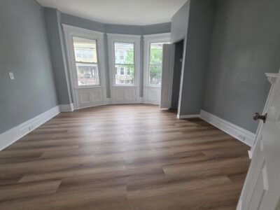 369 S 19th St, Newark, NJ 07103