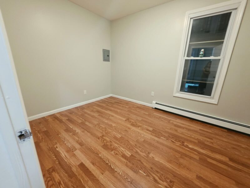63 Delavan Ave, Newark, NJ 07104