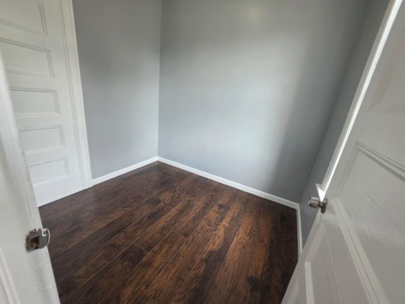 69 S 9th St, Newark, NJ 07107