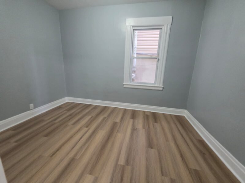 369 S 19th St, Newark, NJ 07103