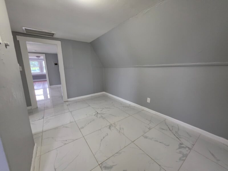 106 Schley St, Newark, NJ 07112