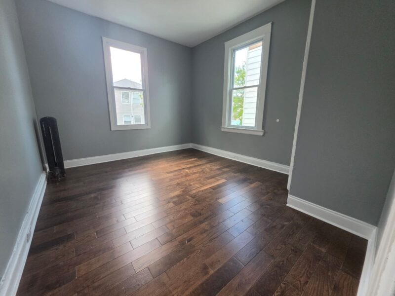 31 Aldine St, Newark, NJ 07112