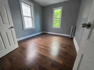 31 Aldine St, Newark, NJ 07112