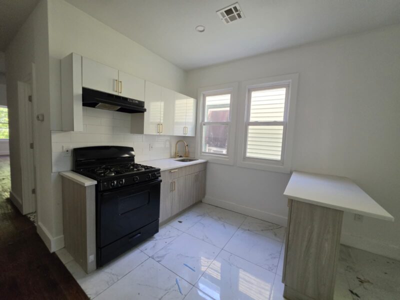 239 12th Ave, Newark, NJ 07107
