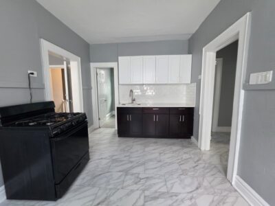 31 Aldine St, Newark, NJ 07112
