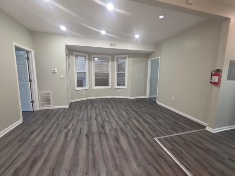 220 N 5th St, Newark, NJ 07107