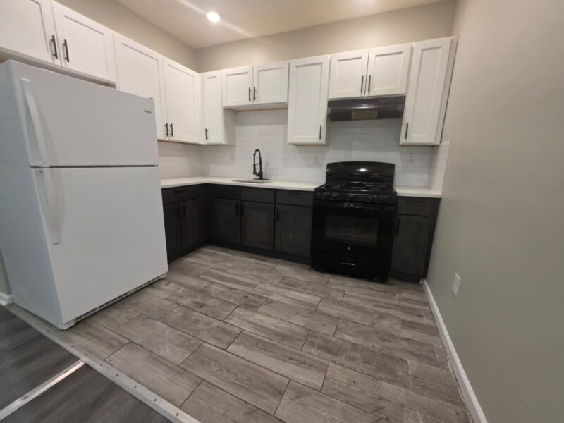 220 N 5th St, Newark, NJ 07107