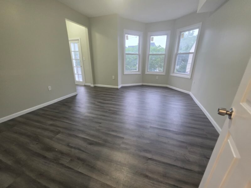220 N 5th St, Newark, NJ 07107