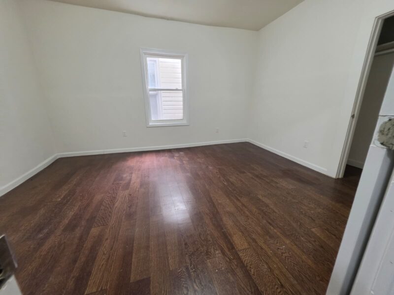 152 S 10th St, Newark, NJ 07107