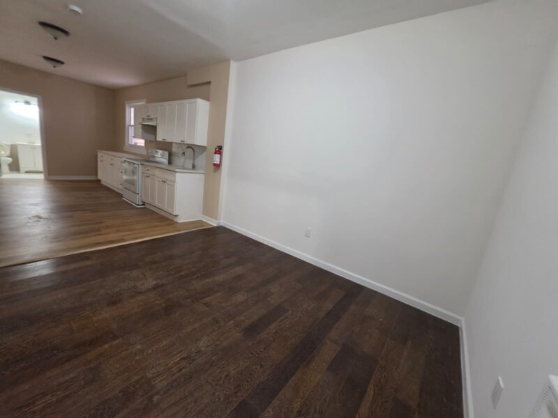 152 S 10th St, Newark, NJ 07107
